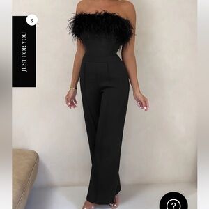 Club L London - FIRST CLASS
BLACK BANDEAU FEATHER WIDE LEG JUMPSUIT